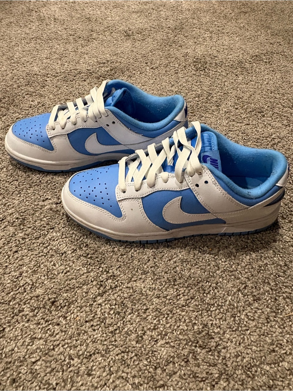 Nike Kids Low-Top Sneakers in Blue and White